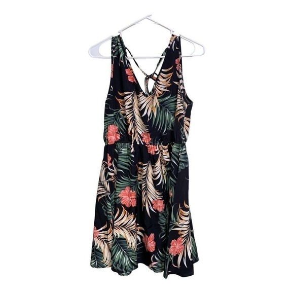 Cute floral mini dress by shein V-neck size large polyester elastin - Picture 1 of 2